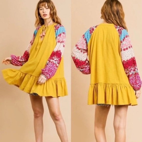 Umgee Dresses & Skirts - Umgee Floral Puff Sleeve Tunic Dress NWT